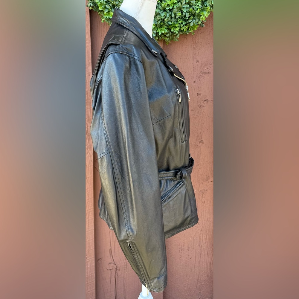 Women’s Vintage Harley-Davidson Leather Jacket - Picture 3 of 11